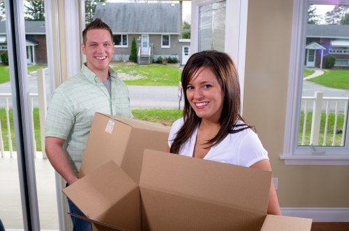 Local storage collection and transport service in Westkensington